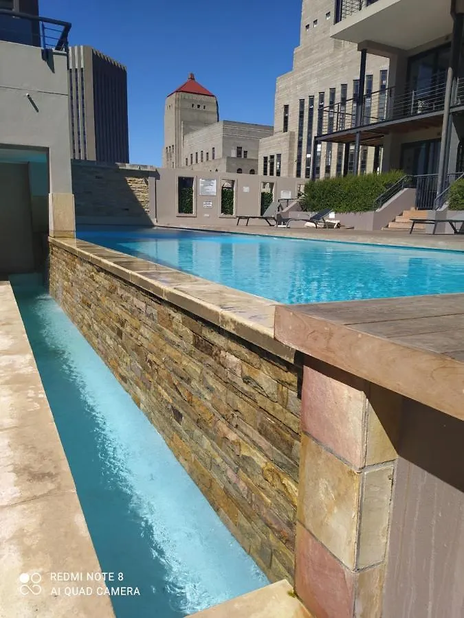 Studio Loft In The Heart Of Cape Town 0*,